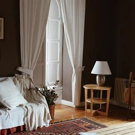 Teodora Villa